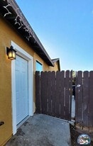 401 G Anaya Ave in Calexico, CA - Building Photo