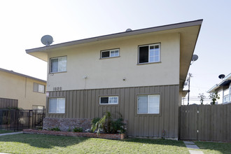 1828 W Greenleaf Ave in Anaheim, CA - Building Photo - Building Photo