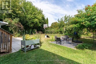 15 Joy Ct in Hamilton, ON - Building Photo - Building Photo