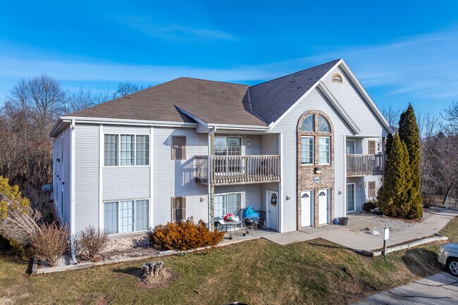 Harbor Pointe in Port Washington, WI - Foto de edificio - Building Photo