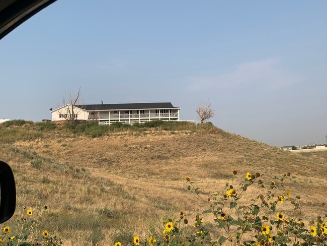 14975 Riverdale Rd in Brighton, CO - Building Photo - Building Photo