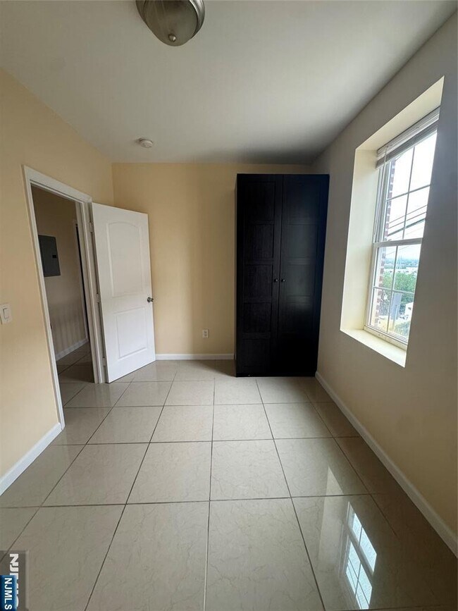 property at 183 Thorne St
