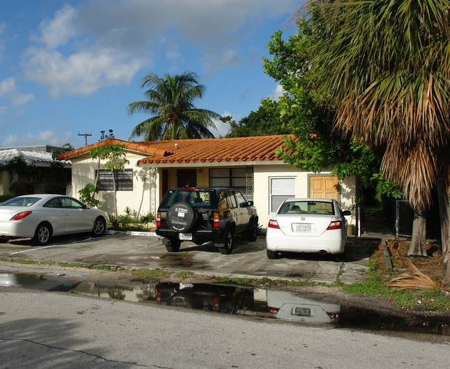 1033 NE 9th Ave in Fort Lauderdale, FL - Building Photo - Building Photo