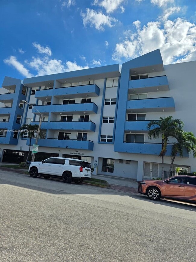 7440 Harding Ave in Miami Beach, FL - Building Photo - Building Photo