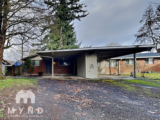 707 NE 108th Ave
