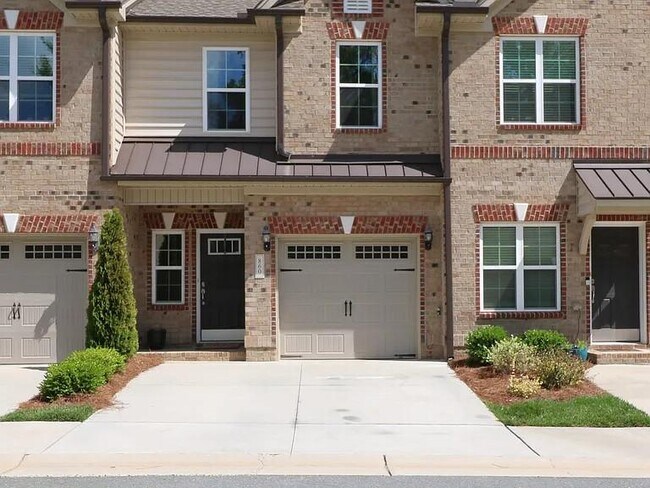 property at 846 Silver Leaf Dr