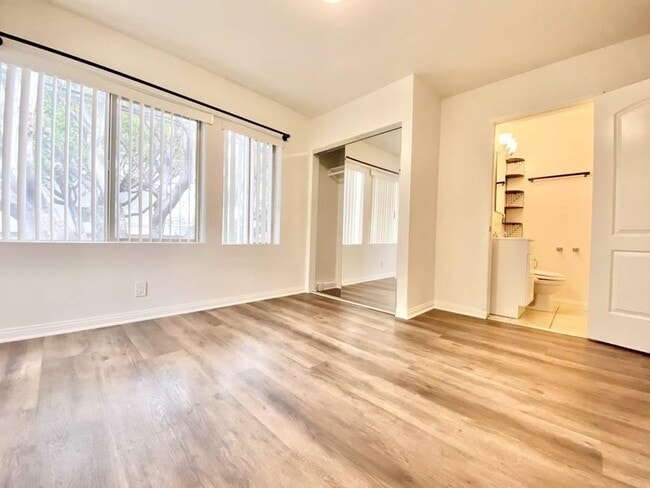 property at 2116 1/2 E Cesar E Chavez Ave