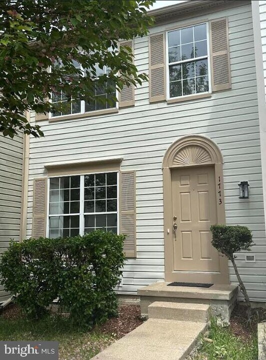 1773 Rochelle Ct in Woodbridge, VA - Building Photo