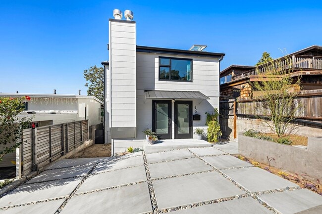 property at 450 Ruby St