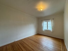 2507 San Bruno Ave in San Francisco, CA - Building Photo
