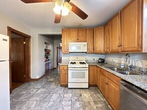 3532 N Elston Ave in Chicago, IL - Building Photo - Building Photo