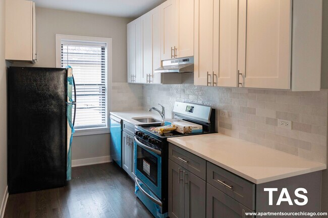 1954 W Wilson Ave in Chicago, IL - Building Photo - Building Photo