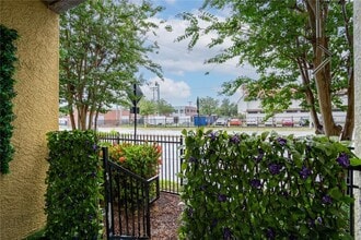 1910 E Palm Ave in Tampa, FL - Building Photo - Building Photo