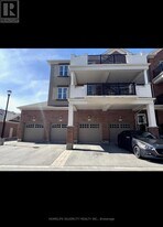 269 Georgian Dr in Oakville, ON - Building Photo