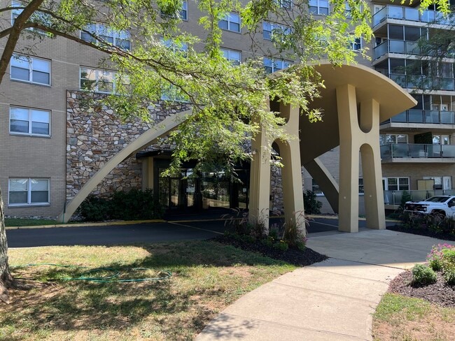 property at 2600 Park Ave