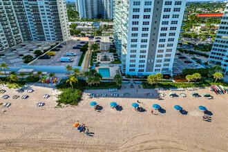 3550 Galt Ocean Dr in Fort Lauderdale, FL - Foto de edificio - Building Photo