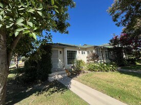 441 S Parish Place in Burbank, CA - Building Photo
