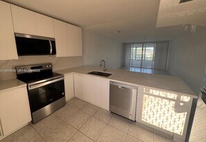 1304 NE 191st St in Miami, FL - Building Photo