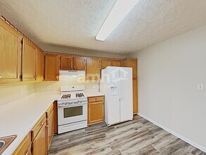 3349 Mooring Dr in Powder Springs, GA - Building Photo - Building Photo