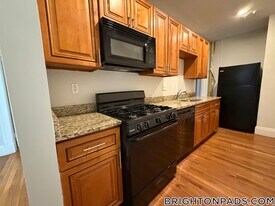 288 Chestnut Hill Ave in Boston, MA - Building Photo