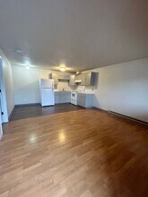 Maplecrest Apartments in Vancouver, WA - Building Photo - Building Photo