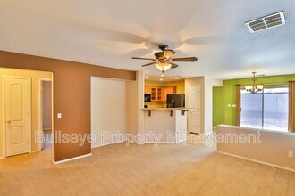 2391 W Kristina Ave in San Tan Valley, AZ - Foto de edificio - Building Photo