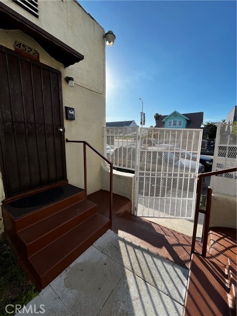 property at 4522 Normandie Ave