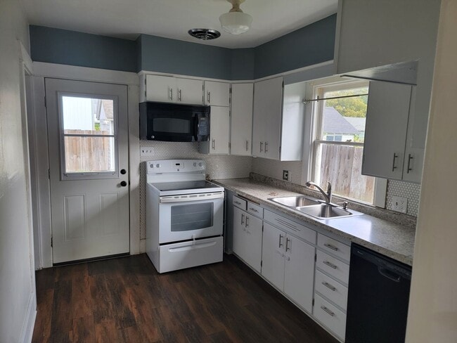 1214 W Kiernan Ave in Spokane, WA - Building Photo - Building Photo