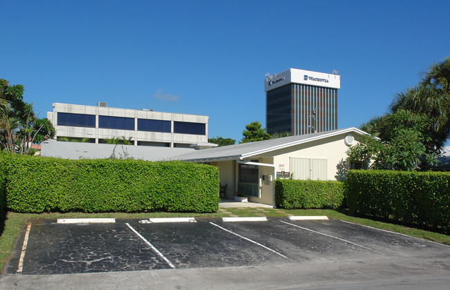 Palm Apartments in Fort Lauderdale, FL - Foto de edificio - Building Photo