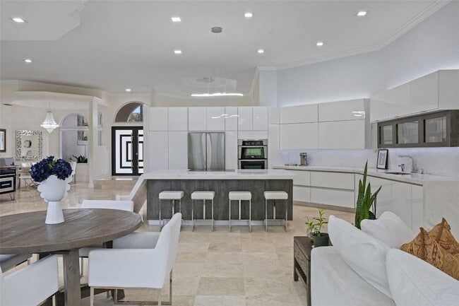 property at 2534 Golf View Dr