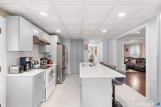 38 Wooster Hts Rd in Danbury, CT - Building Photo - Building Photo