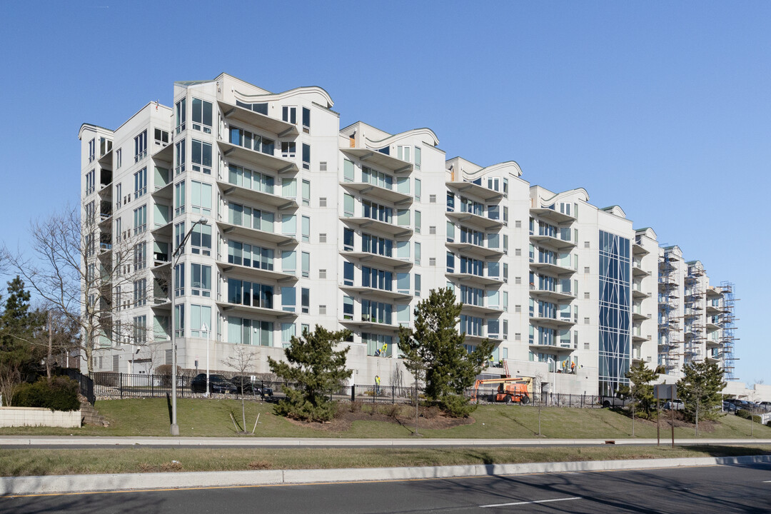 Diamond Beach Condominiums in Long Branch, NJ - Building Photo