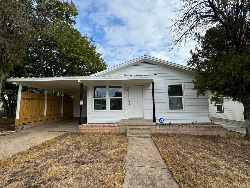 509 W Green Ave in Killeen, TX - Building Photo