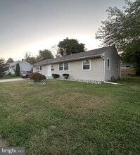 605 Heston Rd in Glassboro, NJ - Building Photo - Building Photo