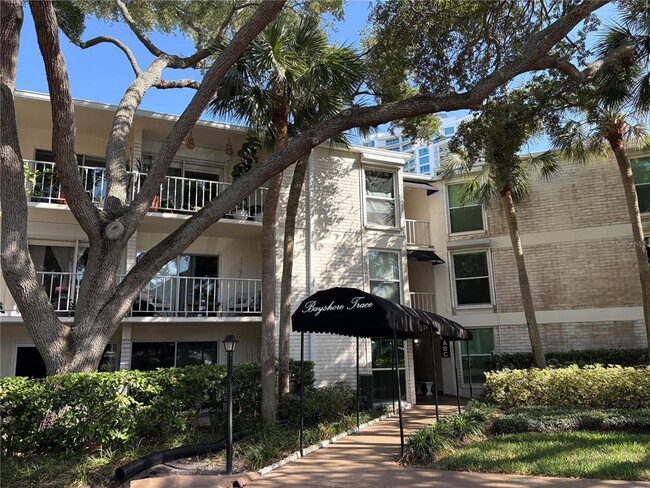 property at 3325 Bayshore Blvd