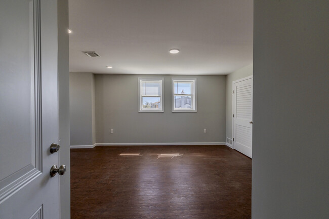 471 Harrison St in Garfield, NJ - Building Photo - Building Photo