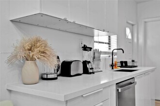 1510 Normandy Dr in Miami Beach, FL - Building Photo - Building Photo