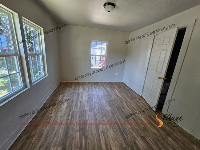 1527 SE 8th Ave in Amarillo, TX - Building Photo - Building Photo