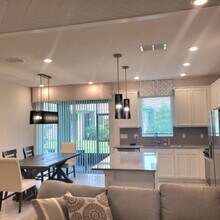 5749 Skytop Dr in Lithia, FL - Building Photo - Building Photo