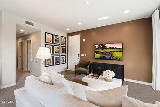 17850 N 68th St in Phoenix, AZ - Building Photo - Building Photo