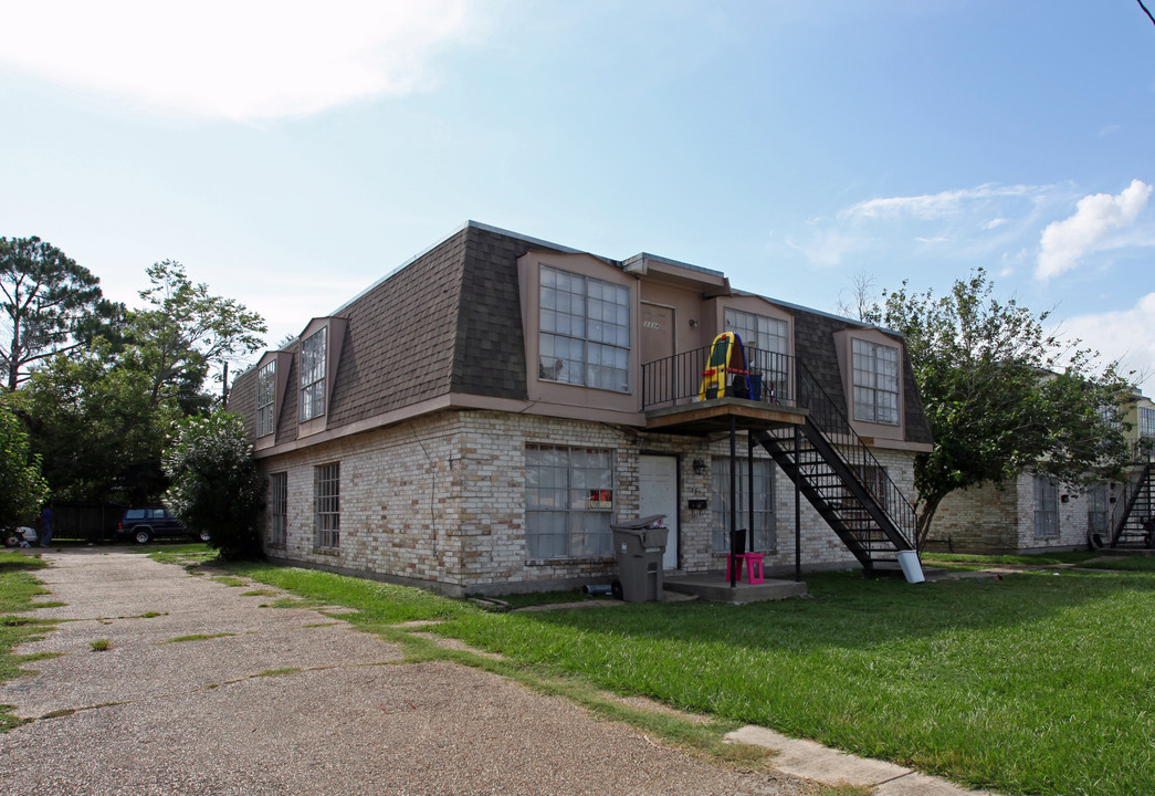 3330-3356 Kabel Dr in New Orleans, LA - Foto de edificio