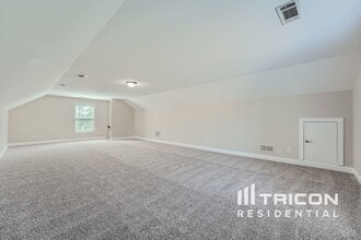 5024 Groover Dr in Smyrna, GA - Building Photo - Building Photo