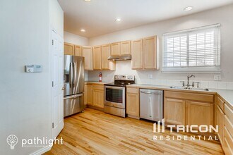 385 Longspur Dr in Brighton, CO - Building Photo - Building Photo