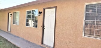 938 Fourth St in Calexico, CA - Building Photo