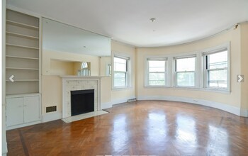 923 Beacon St in Boston, MA - Building Photo - Building Photo