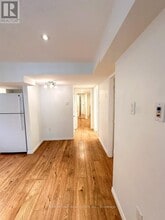 2364 E Gate Crescent in Oakville, ON - Building Photo - Building Photo