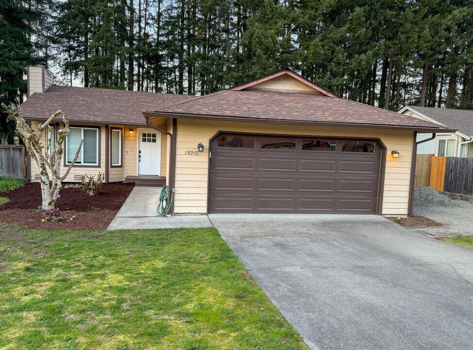 19210 SE 259th Pl in Covington, WA - Building Photo