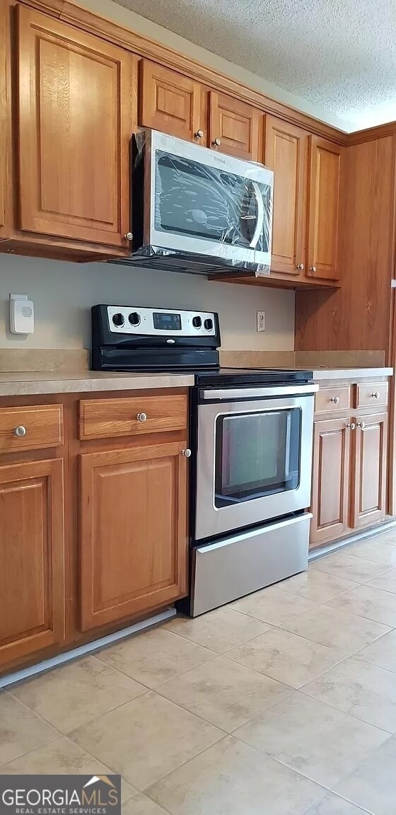 520 Millbrook Villa Dr in Tyrone, GA - Building Photo - Building Photo