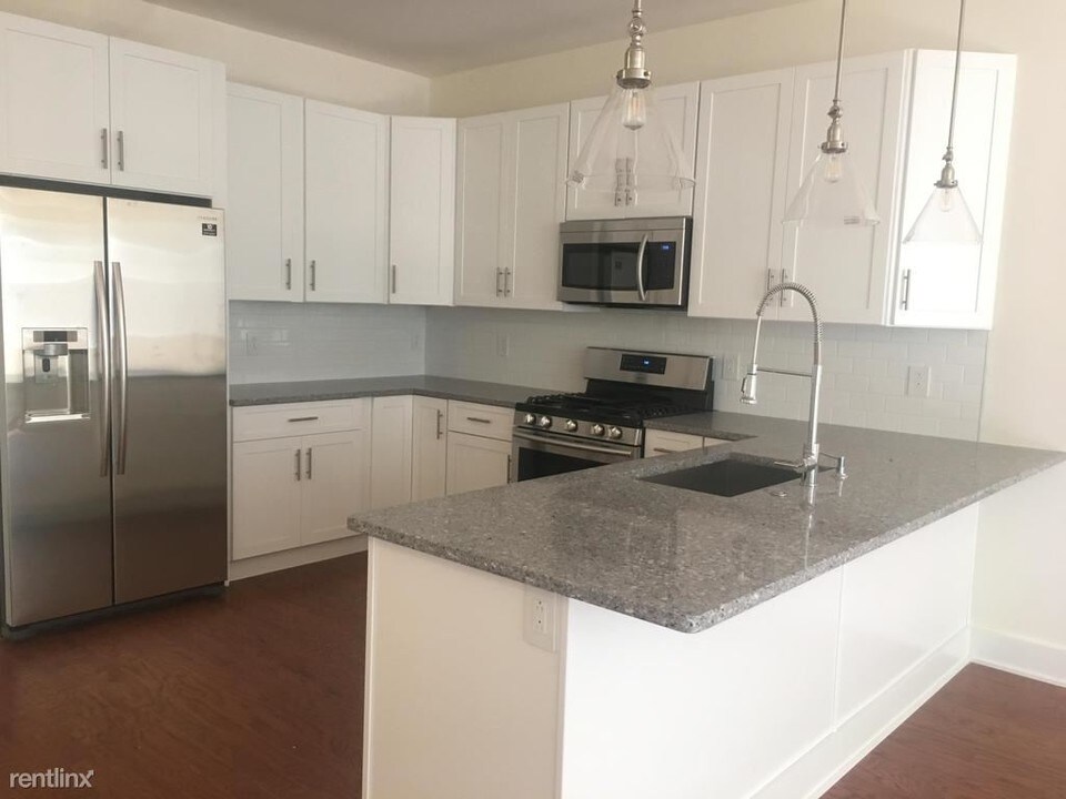 965 Shackamaxon St-Unit -Unit 2 in Philadelphia, PA - Building Photo