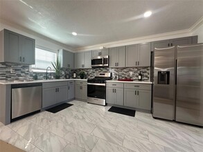 3224 Southmore Blvd in Houston, TX - Foto de edificio - Building Photo